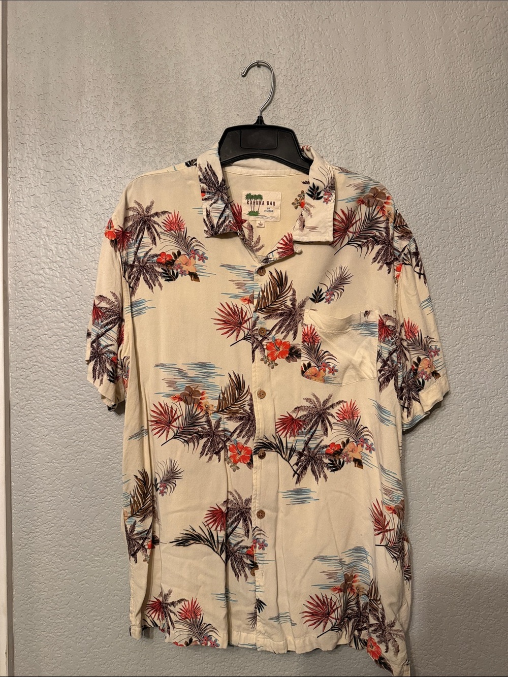 Vintage Tropical Camp-Collar Button-Down Shirt — Cream with Red & Brown Prints